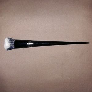 Kat Von D Brush #10